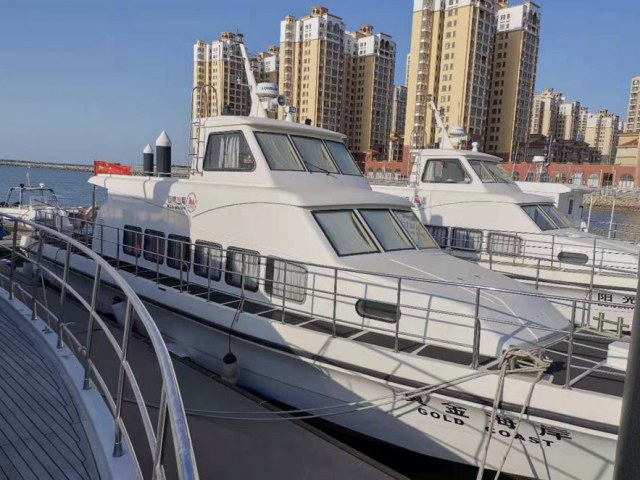 烟台海葬豪华大船套餐船只实拍